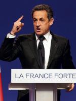 Nicolas Sarkozy podczas ostatnich wydarzeń ukazał się  jako człowiek twardy,  dla którego najważniejsze jest bezpieczeń-stwo ludzi  i kraju