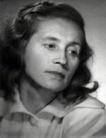 Flora Bieńkowska. Zdjęcie z roku 1951: pisarka była wówczas autorką  m.in. sztuk  „Wiosna 1944”  i „Rubikon” oraz niewydanych jeszcze wierszy