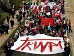 Na marsze w obronie TV Trwam w różnych miastach przychodziły tysiące Polaków 