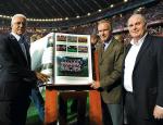 Od lewej: Franz Beckenbauer, Karl-Heinz Rummenigge i Uli Hoeness. Święta trójca rządząca Bayernem 