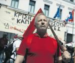 Grecy protestują przeciwko narzuconym oszczędnościom