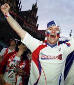 Zdaniem władz Warszawy w przemarszu na Stadion Narodowy może wziąć udział nawet  5 tysięcy rosyjskich kibiców  