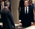 Prezydent Francois Hollande  w lokalu wyborczym