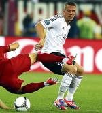 Lukas Podolski – wszyscy pamiętamy, że nie potrafił się cieszyć, gdy w barwach Niemiec strzelał gole Polakom. fot. Frank Augstein