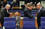 Przed rozpoczęciem spotkania Eurogrupy: Jean-Claude Juncker, Wolfgang Schäuble, Mario Draghi i Luis De Guindos