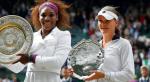 Serena Williams i Agnieszka Radwańska z nagrodami po finale, który Amerykanka wygrała 6:1, 5:7, 6:2, fot. Kirsty Wigglesworth