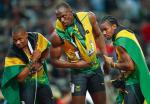 Usain Bolt  – złoto (w środku), Yohan Blake – srebro (z prawej) i Warren Weir – brąz, czyli całe podium w biegu na 200 m dla Jamajki