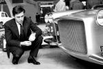 Młody, gniewny, elegancki: Sergio Pinifarina przy masce Ferrari, 1959 rok  
