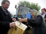 Urny wożono do głosujących. Na zdjęciu wieś Świdno koło Mińska