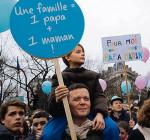 W Paryżu protestowali rodzice z dziećmi 