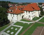 Muzeum Żup Krakowskich Wieliczka to największe muzeum górnicze w Europie. Jego ekspozycje mieszczą się w Zamku Żupnym i w podziemiach kopalni soli, na głębkości 135 m 