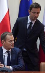 Eksperci nie spodziewają się, by rząd szybko uporał się  z bezrobociem. Na zdjęciu premier Donald Tusk  i minister pracy Władysław Kosiniak-Kamysz 