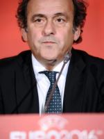 Michel Platini  zmienia Euro, Ligę Mistrzów, centralizuje prawa telewizyjne i przygląda się temu, co robią na boisku sędziowie. Takiego reformatorskiego zapału nigdy  w centrali UEFA nie było AFP/LIONEL BONAVENTURE