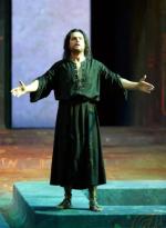 Jako prorok Jochanaan  w „Salome” Richarda Straussa  na scenie Staatsoper w Wiedniu