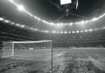 Przeciwdeszczowy dach Stadionu Narodowego  nie otwiera się w czasie deszczu, ale to na szczęście okazało się już po Euro 2012 