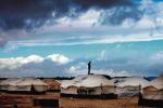 Chmurne niebo nad Syrią. Obóz Zaatari, przy granicy  z LIbanem 