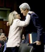 Hillary Clinton i John Kerry.  Zmiana u steru dyplomacji najważniejszego państwa świata