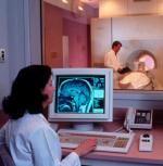 Podglądanie myśli na razie wymaga ogromnej aparatury do rezonansu magnetycznego (MRI)