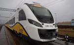 Jadące nawet do 160 km/h nowe pociągi wyprodukowane na zamówienie Kolei Dolnośląskich przez firmę Newag pozwolą na znaczne skrócenie podróży koleją 