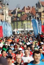 Prawdziwy boom na bieganie zaczął się mniej więcej dwa lata temu. Na zdjęciu półmaraton warszawski w marcu 2011 r.