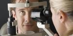 Z częścią problemów, z którymi pacjenci trafiają dziś do okulisty, poradziliby sobie lekarze pierwszego kontaktu – uważa NFZ