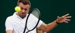 Michał Przysiężny w Wimbledonie zwycięsko przeszedł przez eliminacje, a teraz jest już w drugiej rundzie. 