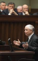 Jarosław Kaczyński już wcześniej domagał się dobrowolności wpłat do OFE. Przychylnie na propozycje rządu patrzy też lider koalicyjnego PSL Janusz Piechociński.