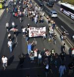 „Ulica jest nasza... nic do stracenia” –głosił transparent, który manifestanci nieśli w Lizbonie 27 czerwca 