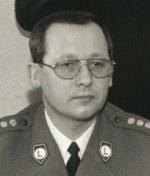 W latach 1997–1998  gen. Papała był szefem policji 