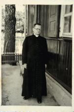 Ksiądz probosz z Leopoldowa, rok 1953. 