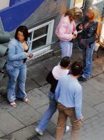 Branża usług seksualnych rozwija się w Niemczech w błyskawicznym tempie. Na zdjęciu scena uliczna z hamburskiej dzielnicy St. Pauli