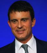 Szef MSZ Manuel Valls jest we Francji bardzo popularny