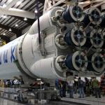 Podczas lotu rakiety Falcon 9 inżynierowie próbowali uruchomić silniki po ich wyłączeniu