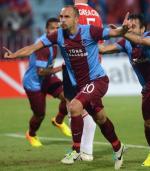 Adrian Mierzejewski strzela bramki dla Trabzonsporu 