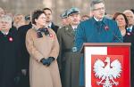 Oficjalnym obchodom przewodniczył prezydent Bronisław Komorowski. Po nich poprowadził ulicami stolicy marsz Razem dla Niepodległej  