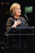 Hillary Clinton po 20 latach aktywności w Waszyngtonie:  czy podejmie rękawicę?  