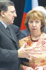 Szefowa dyplomacji UE Catherine Ashton z przewodniczącym komisji UE Jose Barroso na szczycie Partnerstwa Wschodniego