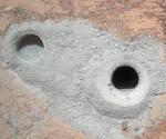 Z otworów na powierzchni Krateru Gale pochodzą próbki...