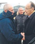 Michaiła Chodorkowskiego powitał na berlińskim lotnisku były szef niemieckiej dyplomacji Hans-Dietrich Genscher 