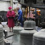 Najstarszą  na Wyspach spółkę, Whitechapel Bell Foundry, produkującą dzwony  od 1570 roku, odwiedziła  w marcu  2009 roku brytyjska królowa Elżbieta II 