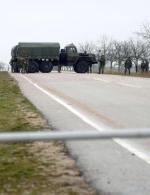 Uzbrojeni Rosjanie zablokowali wczoraj drogę między Sewastopolem i Symferopolem
