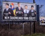 „Nie zasługują na więcej szans” – billboardy Fideszu ukazują przywódców opozycji jako przestępców i pajaców