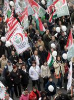 Wiec Jobbiku: partia skrajnej prawicy może stać się trzecią siłą nowego parlamentu 