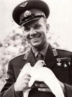 Zdobywca kosmosu, Bohater ZSRR, bojownik o pokój – major Jurij Gagarin