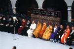 Asyż, 1986 r. Na zaproszenie Jana Pawła II przywódcy religijni przyjechali modlić się o pokój