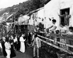  Jan Paweł II dotarł do faweli, zwykle omijanych przez wielkich tego świata. Rio de Janeiro, lipiec 1980 r.