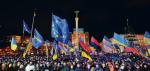 Europejskie niebo łączyło się z ukraińską ziemią i krwią. Widok flag  Majdanu w dniach rewolucji