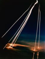 Salwa rakiet Peacekeeper widziana z orbity: strzelanie do rzutków