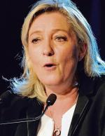 Marine Le Pen w ciągu trzech lat przekształciła Front Narodowy w największą partię Francji