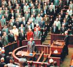 Sejm 1997 r. Zgromadzenie Narodowe przyjmuje Konstytucję RP
